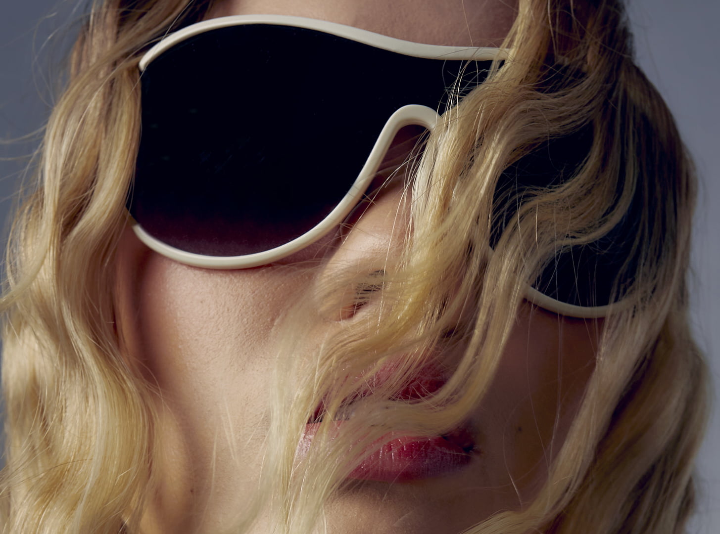 ZOÉ GONDRO for Kluid Magazine