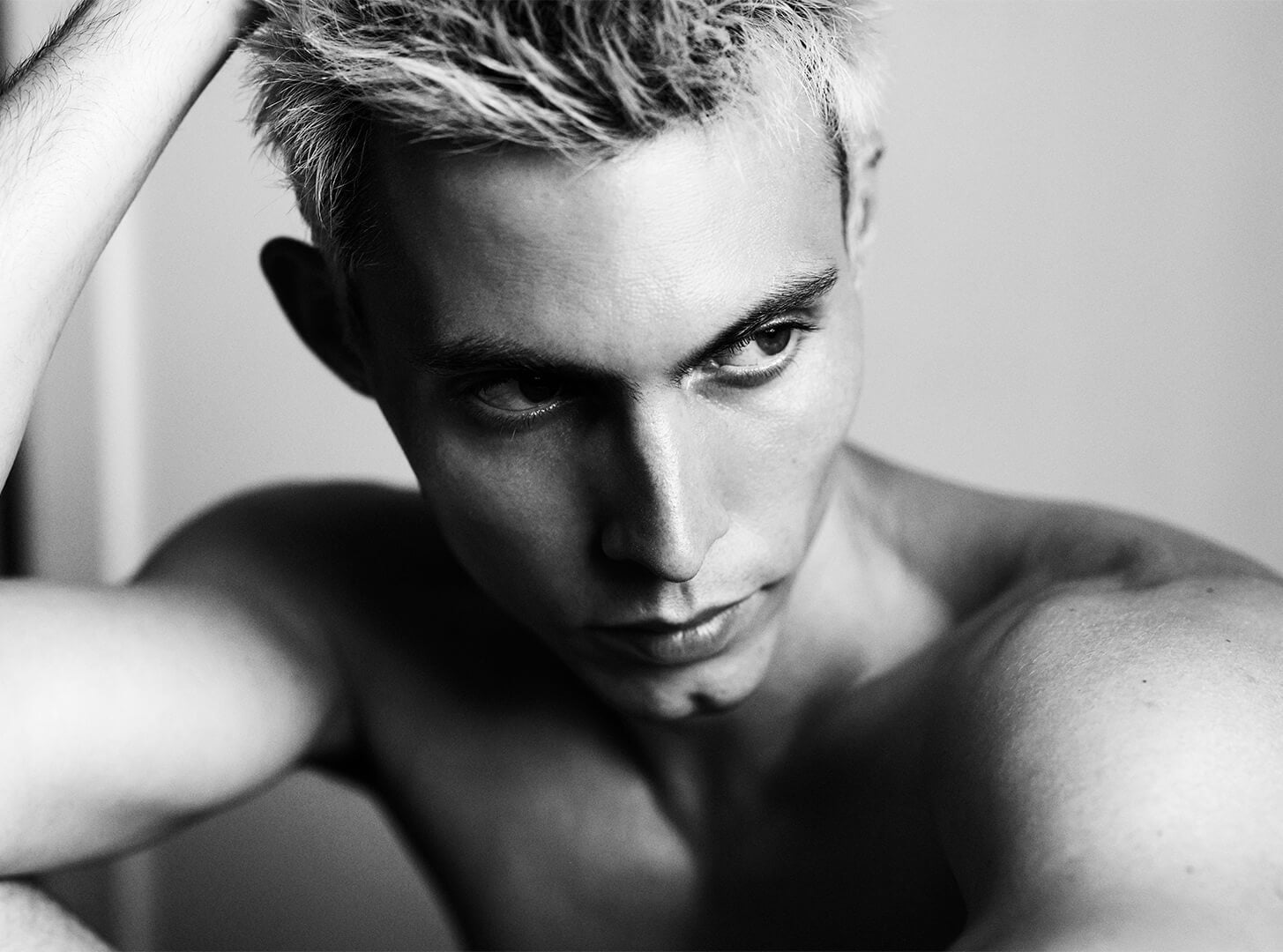 ARNAU SARDÀ by Hadar Pitchon
